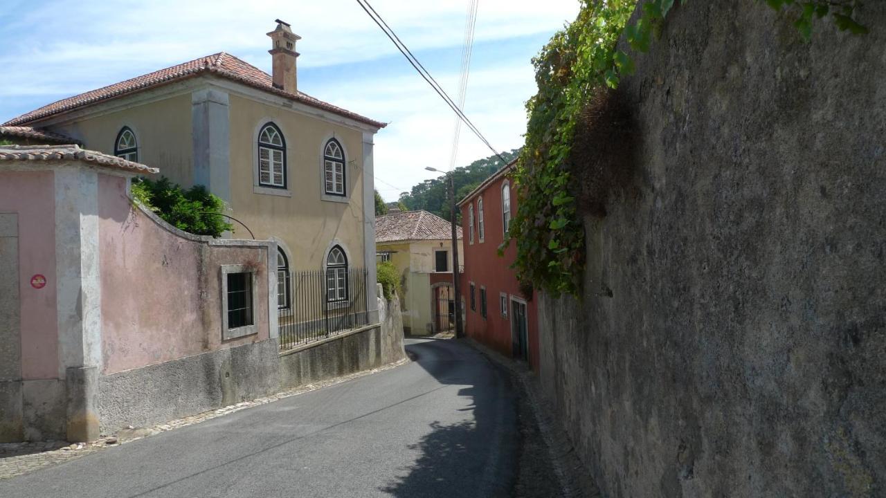 Appartamento Ribeira Dos Marinheiros Amarelo Sintra Esterno foto