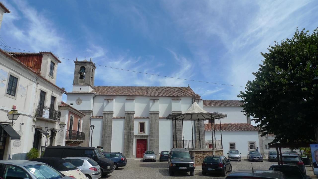 Appartamento Ribeira Dos Marinheiros Amarelo Sintra Esterno foto