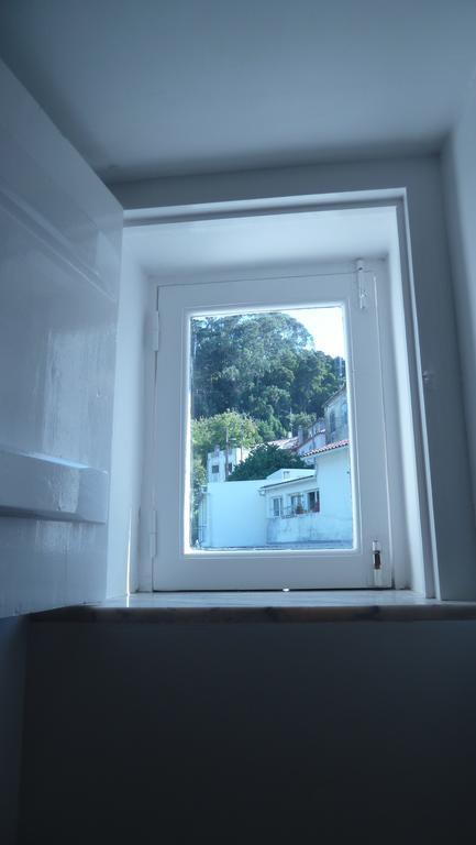 Appartamento Ribeira Dos Marinheiros Amarelo Sintra Esterno foto